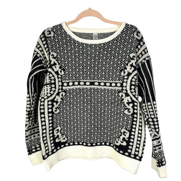 TEA & CUP Black White Silver Metallic Thread Nordic Fair Isle Pattern Sweater M - Picture 1 of 4